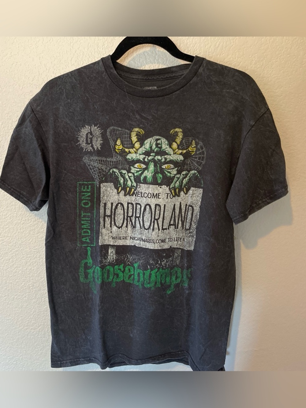 Black/Grey Goosebumps Graphic Tee